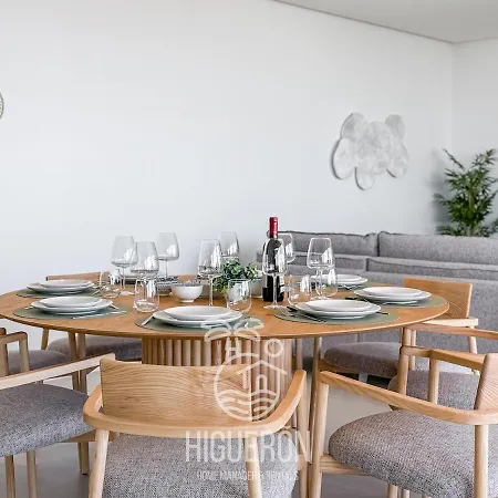 Higueronrentals Nácar *