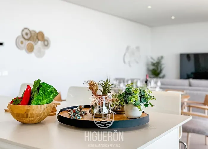 Apartment Higueronrentals Nacar